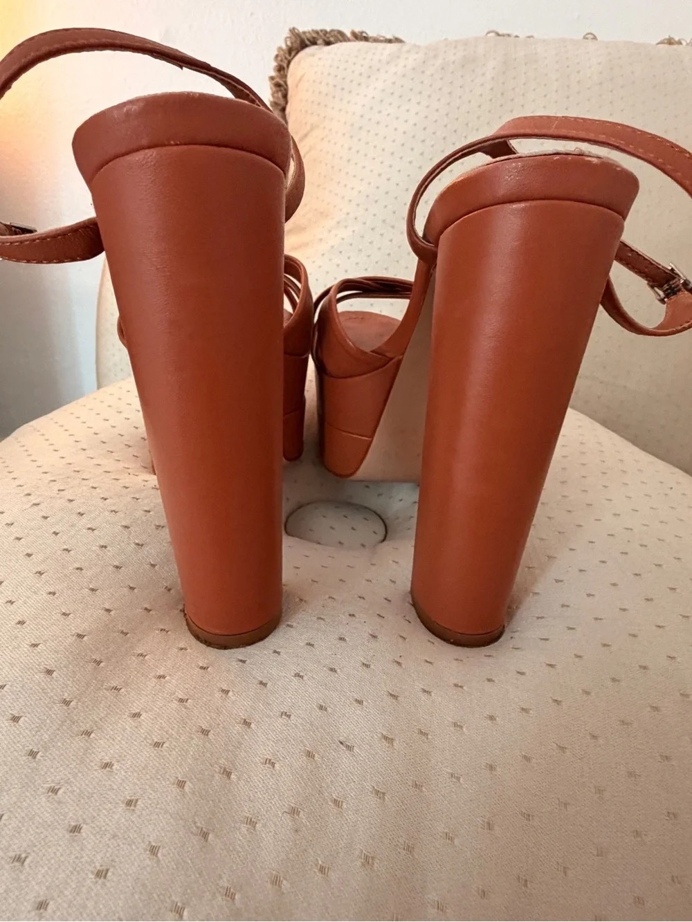 SCHUTZ Keefa Platform Sandal - Tan Brown